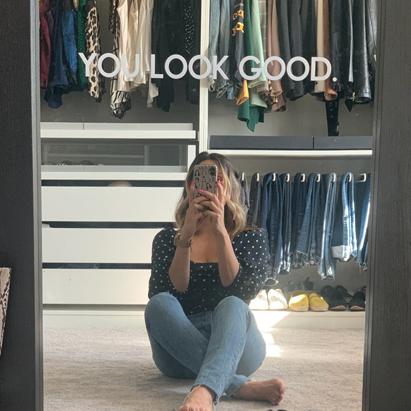 Home Goods Bathroom Mirrors - أنت تبدو جيدة مرآة الجدار ملصق