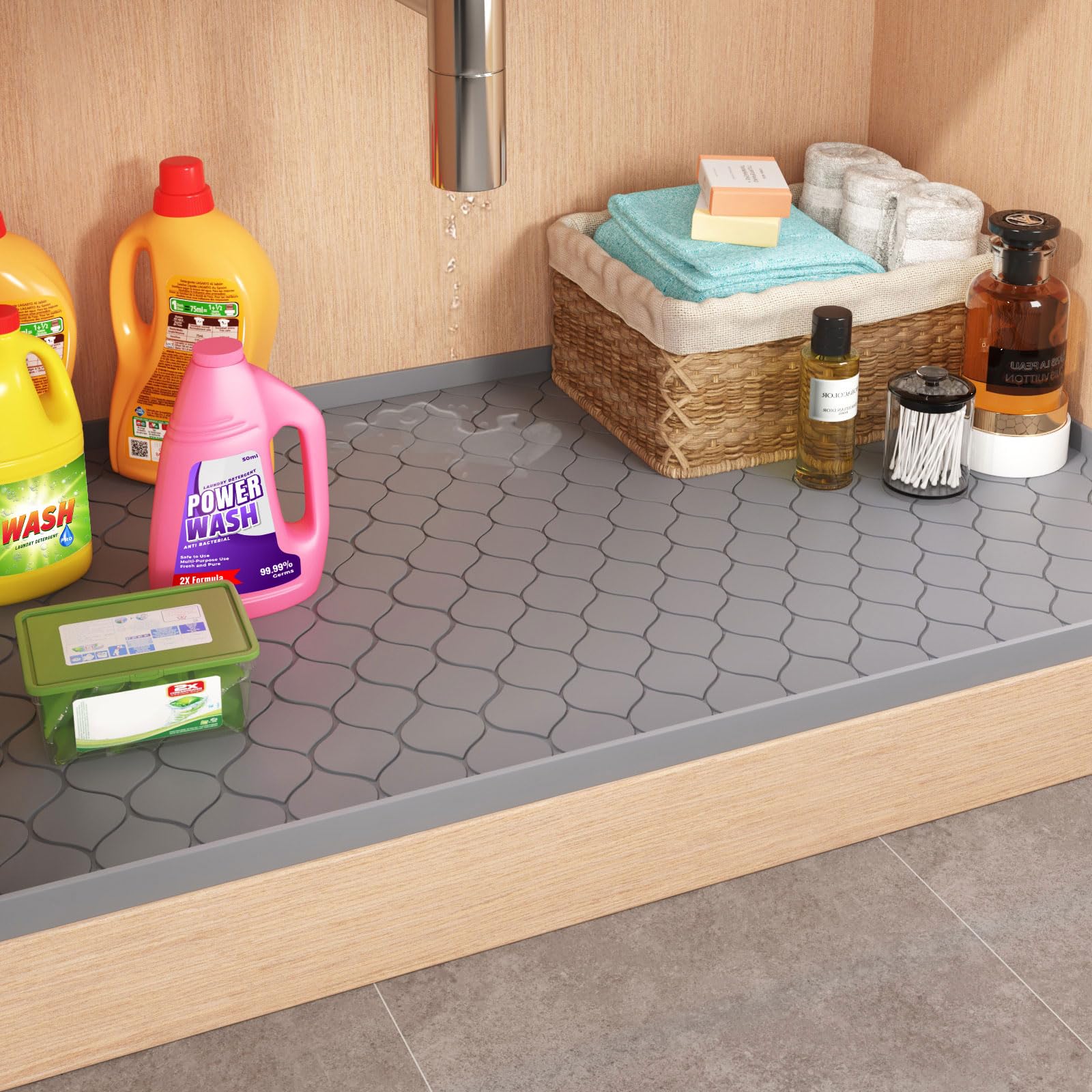 أدوات أساسيات المطبخ من السيلي - مراجعة Home Essentials Bathroom Cabinet وسعره