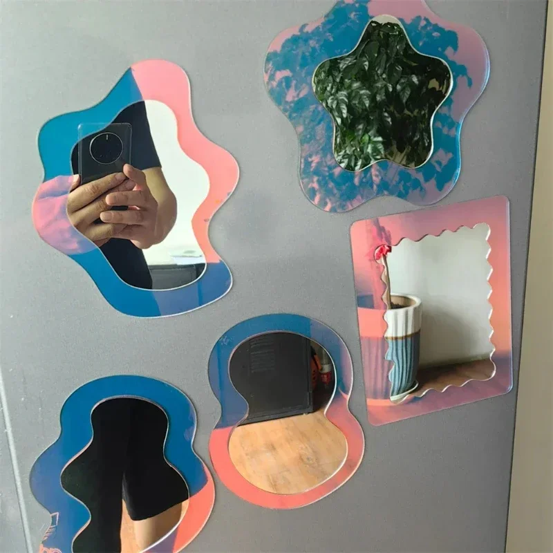 مرآة جديدة بنمط هندسي مغناطيسي - مراجعة Home Essentials Bathroom Cabinet وسعره
